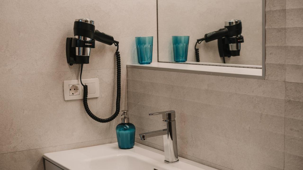 La Pardela Experience Apartamentos 塞博河畔卡莱塔 外观 照片